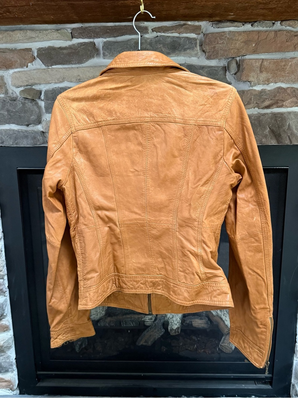 Black Rivet women’s cognac genuine leather jacket in size Medium. Buttery-soft - Picture 3 of 9